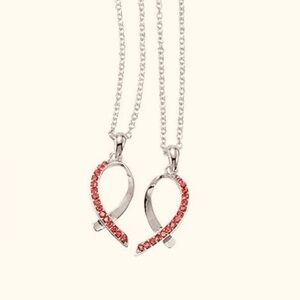 💕 SHARE THE LOVE 2 Pc Breast Cancer Avon Awareness Necklaces NIB Retired Mom